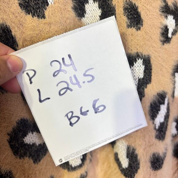 NWT Express Womens Cheetah Pullover Sweater Brown Medium Leopard Print Soft Cozy - Picture 7 of 7